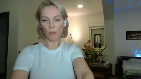 Beautifulkollette online show from 30, 12, 2024
