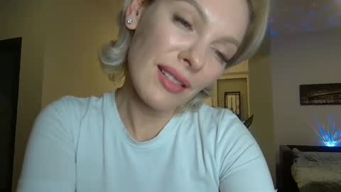Beautifulkollette online show from 3, 1, 2025