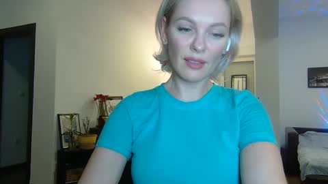 Beautifulkollette online show from 6, 1, 2025