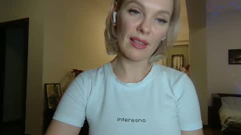 Beautifulkollette online show from 15, 1, 2025