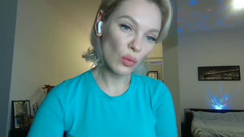 Beautifulkollette online show from 16, 1, 2025