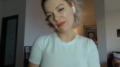 Beautifulkollette online show from 22, 1, 2025