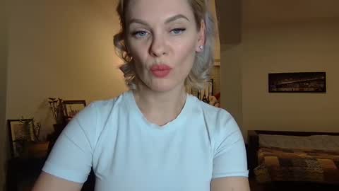 Beautifulkollette online show from 24, 1, 2025