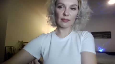 Beautifulkollette online show from 4, 2, 2025
