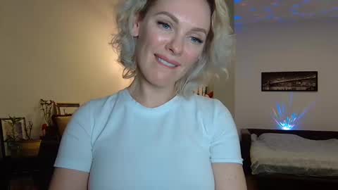 Beautifulkollette online show from 6, 2, 2025