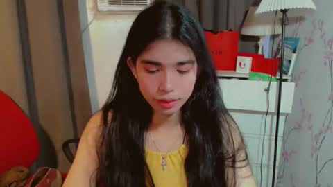 TRIXIE online show from 15, 2, 2026