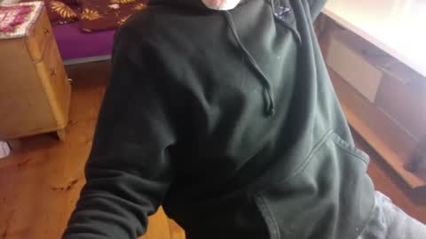 beautifulworld33 online show from 4, 12, 2025