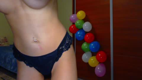 Snapshot of beauty_fruity chatting on 27, 12, 2024 Maria online show from 27, 12, 2024