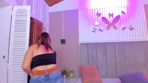Chantall online show from 13, 2, 2025