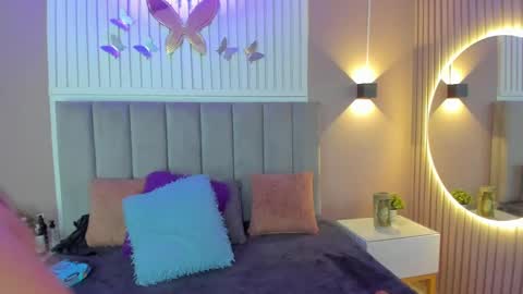 Chantall online show from 2, 3, 2025
