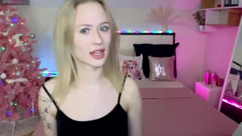 Snapshot of beauty_sashaxx chatting on 7, 1, 2026 beauty Sasha online show from 7, 1, 2026