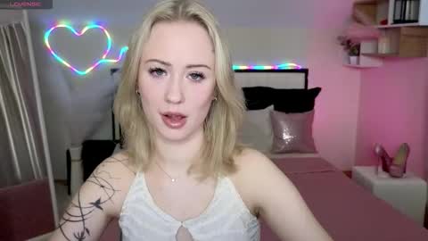 Snapshot of beauty_sashaxx chatting on 7, 2, 2026 beauty Sasha online show from 7, 2, 2026