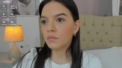 Ariana Reyes online show from 4, 3, 2025