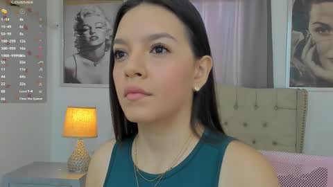 Ariana Reyes online show from 8, 11, 2025