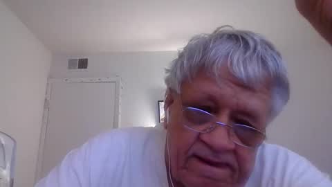 Snapshot of beautytomyeyes chatting on 13, 12, 2024 beautytomyeyes online show from 13, 12, 2024