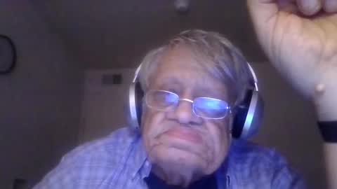 Snapshot of beautytomyeyes chatting on 19, 10, 2025 beautytomyeyes online show from 19, 10, 2025