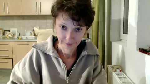 Raluca online show from 2, 10, 2025