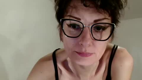 Snapshot of bebacksooon chatting on 15, 3, 2026 Raluca online show from 15, 3, 2026