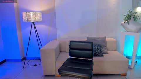 Am Becca online show from 2, 2, 2026