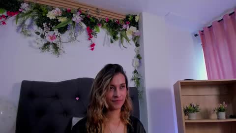 beccamilanni online show from 28, 2, 2025