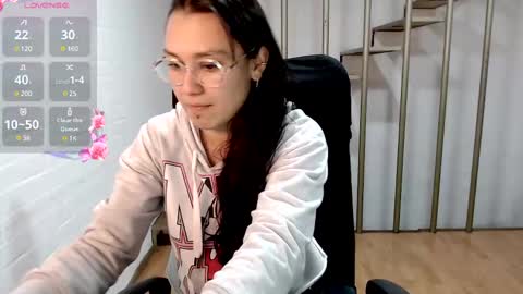 Daniela online show from 5, 3, 2025