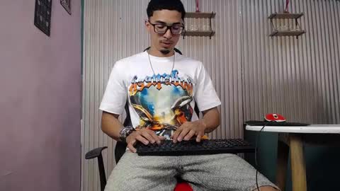 Snapshot of becker2_ chatting on 11, 1, 2026 becker2_ online show from 11, 1, 2026