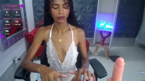 becky_lynch_102 online show from 26, 2, 2026