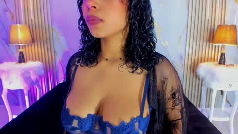 Snapshot of beckyrusso2 chatting on 30, 10, 2025 B E C K Y online show from 30, 10, 2025