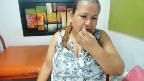 beckyummys online show from 23, 2, 2025