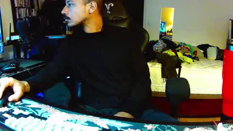 Snapshot of bedstuymonstercock90 chatting on 4, 10, 2025 hungnheavy online show from 4, 10, 2025