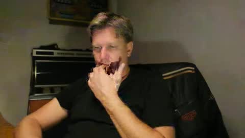 Snapshot of beefeater_7 chatting on 29, 9, 2025 beefeater_7 online show from 29, 9, 2025