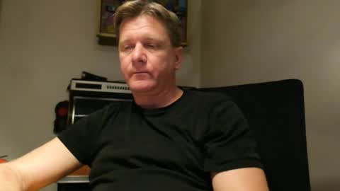 Snapshot of beefeater_7 chatting on 23, 11, 2025 beefeater_7 online show from 23, 11, 2025