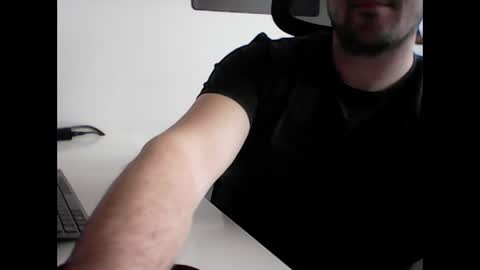 beenee3 online show from 25, 3, 2026