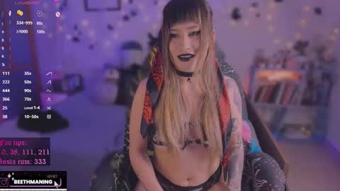 Snapshot of beethmanning_ chatting on 27, 10, 2025 online show from 27, 10, 2025