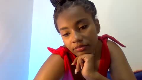 Snapshot of behla_rouseh chatting on 5, 3, 2025 Behla Rouseh online show from 5, 3, 2025