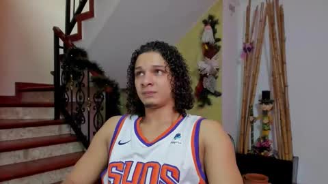 independent model online show from 22, 12, 2025