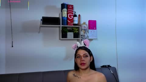 Snapshot of belasexxx chatting on 19, 11, 2025 bela online show from 19, 11, 2025