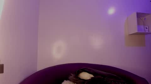 Bella online show from 3, 2, 2026