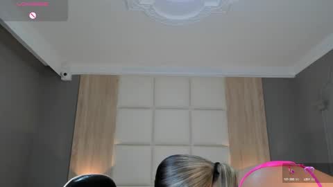 Bella cam online show from 6, 2, 2025