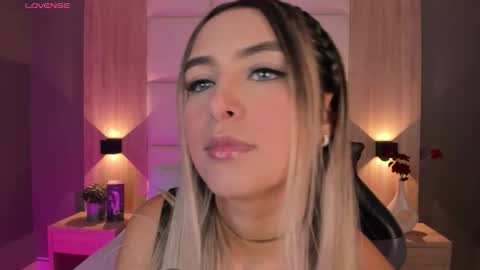 Bella cam online show from 27, 10, 2025