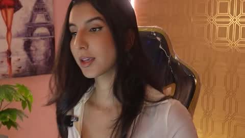 Snapshot of bella19__ chatting on 25, 11, 2025 bella19 online show from 25, 11, 2025