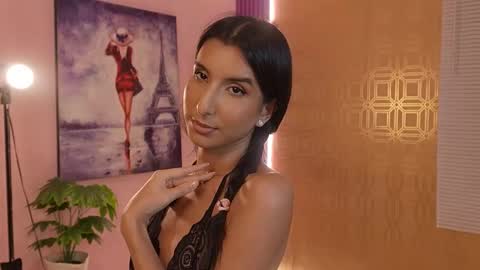 Snapshot of bella19__ chatting on 26, 11, 2025 bella19 online show from 26, 11, 2025