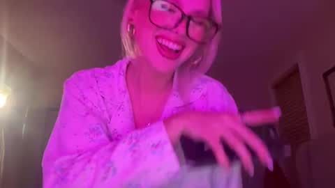 Bella Baby online show from 11, 2, 2025