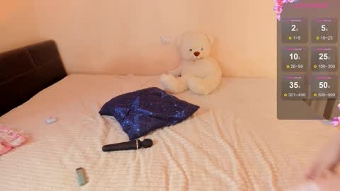 bella_faith online show from 9, 3, 2025