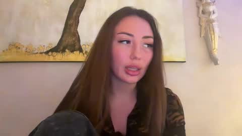 bella_foxxi online show from 5, 1, 2025