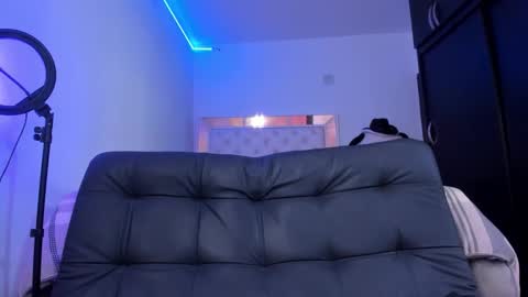 bella_hamilton online show from 14, 2, 2026