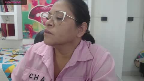 Snapshot of bella_lady_1_ chatting on 18, 9, 2025 lady online show from 18, 9, 2025