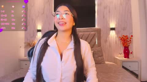 Snapshot of bella_martini_ chatting on 21, 3, 2026 bella_martini_ online show from 21, 3, 2026