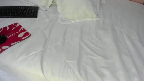 Mia online show from 10, 9, 2025