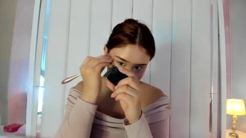 Mia online show from 24, 10, 2025